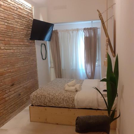 Arco Del Sacramento Casa Vacanze Беневенто Номер фото