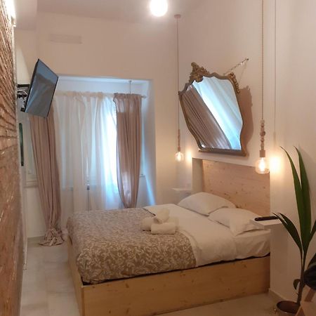 Arco Del Sacramento Casa Vacanze Беневенто Номер фото